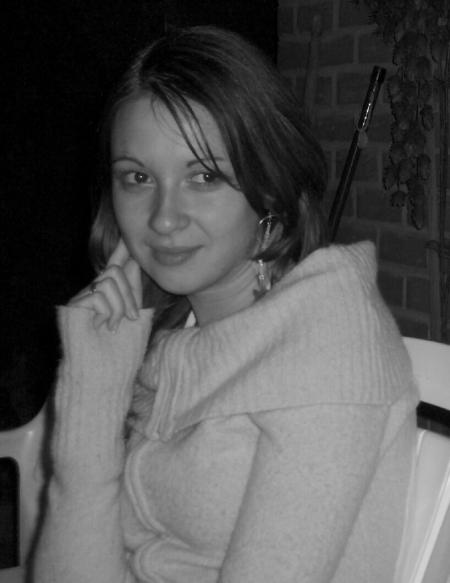 Eloise pensive